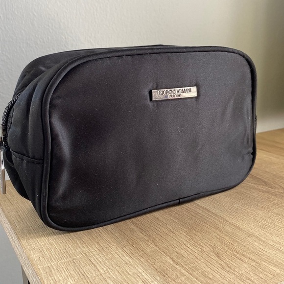 Giorgio Armani Travel Make Up Bag - Picture 1 of 8